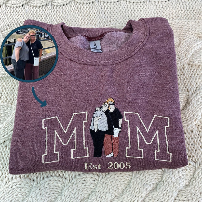 Embroidered Mom Family Portrait Hoodie - Mother's Day Gift